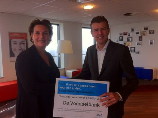 Luba: overhandiging eindejaarsgift aan Voedselbank Nederland