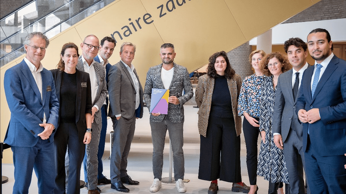 PTA overhandigt voorstel 'Vereenvoudig de werk naar werk'