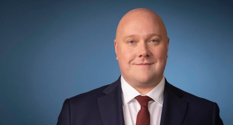 Minister Aartsen startet Werkzentren zur schnelleren Jobvermittlung