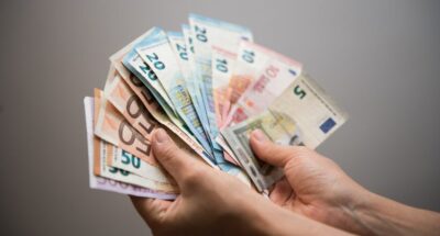Freelanceplatform en 9 bedrijven beboet om illegale arbeid